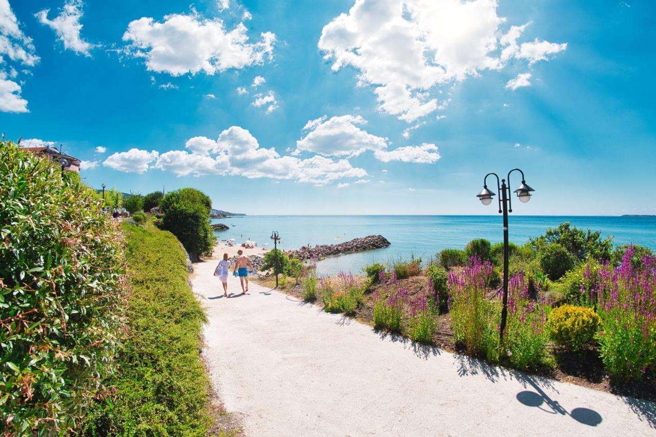 Premier Fort Beach - Premium Apartments Sveti Vlas Eksteriør bilde
