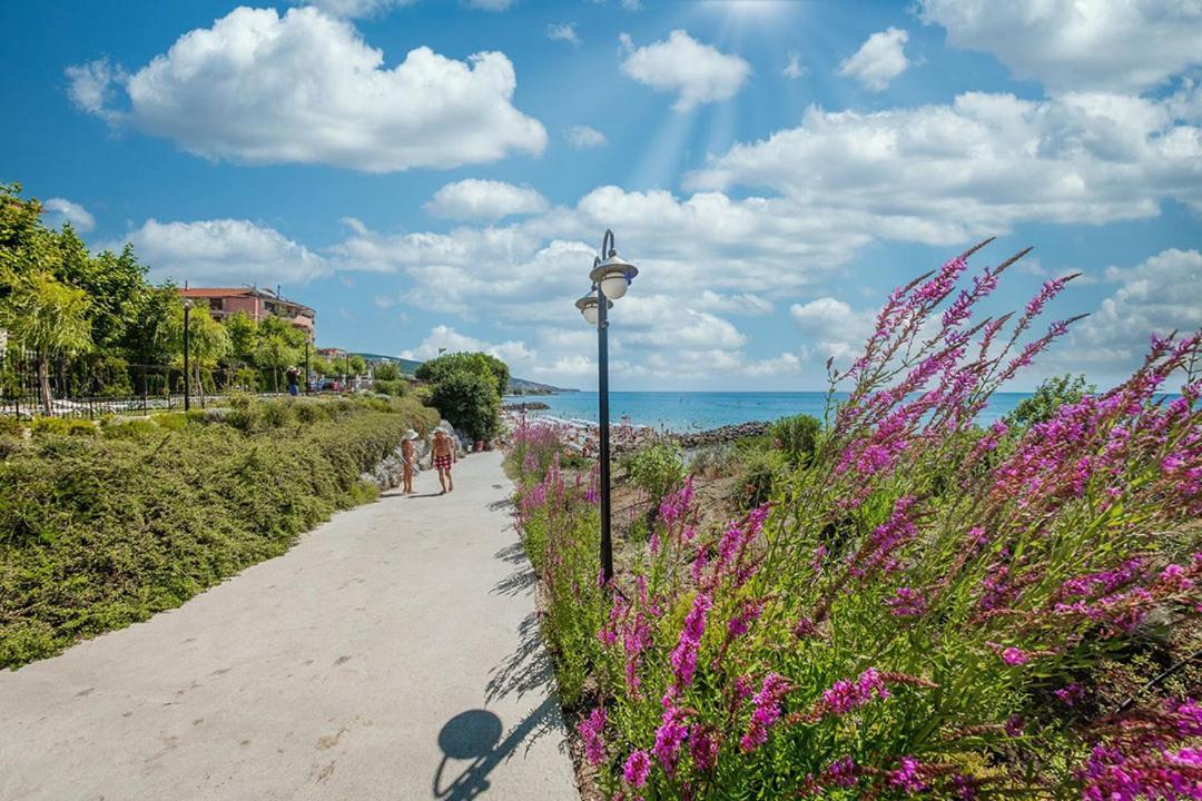 Premier Fort Beach - Premium Apartments Sveti Vlas Eksteriør bilde