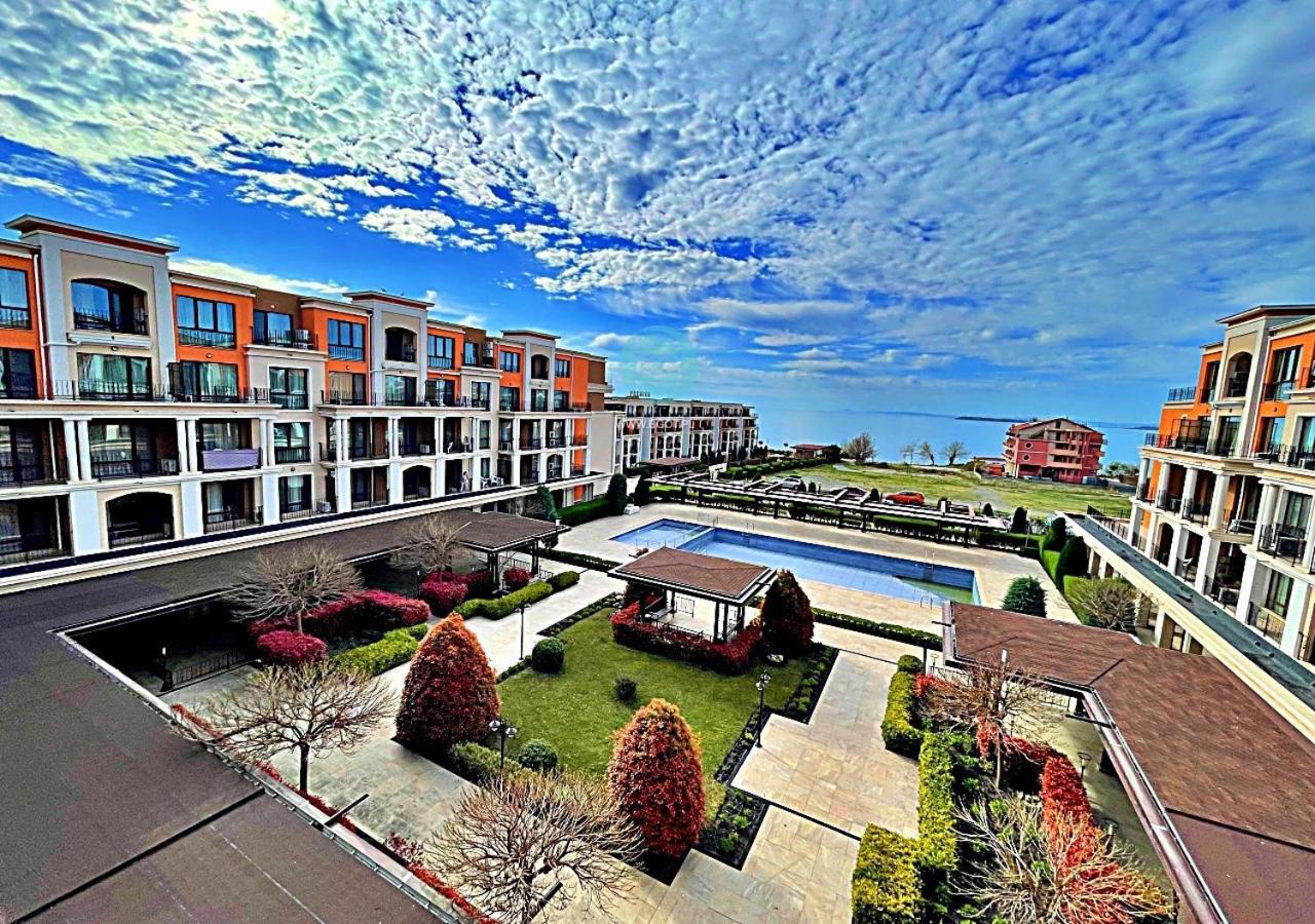 Premier Fort Beach - Premium Apartments Sveti Vlas Eksteriør bilde
