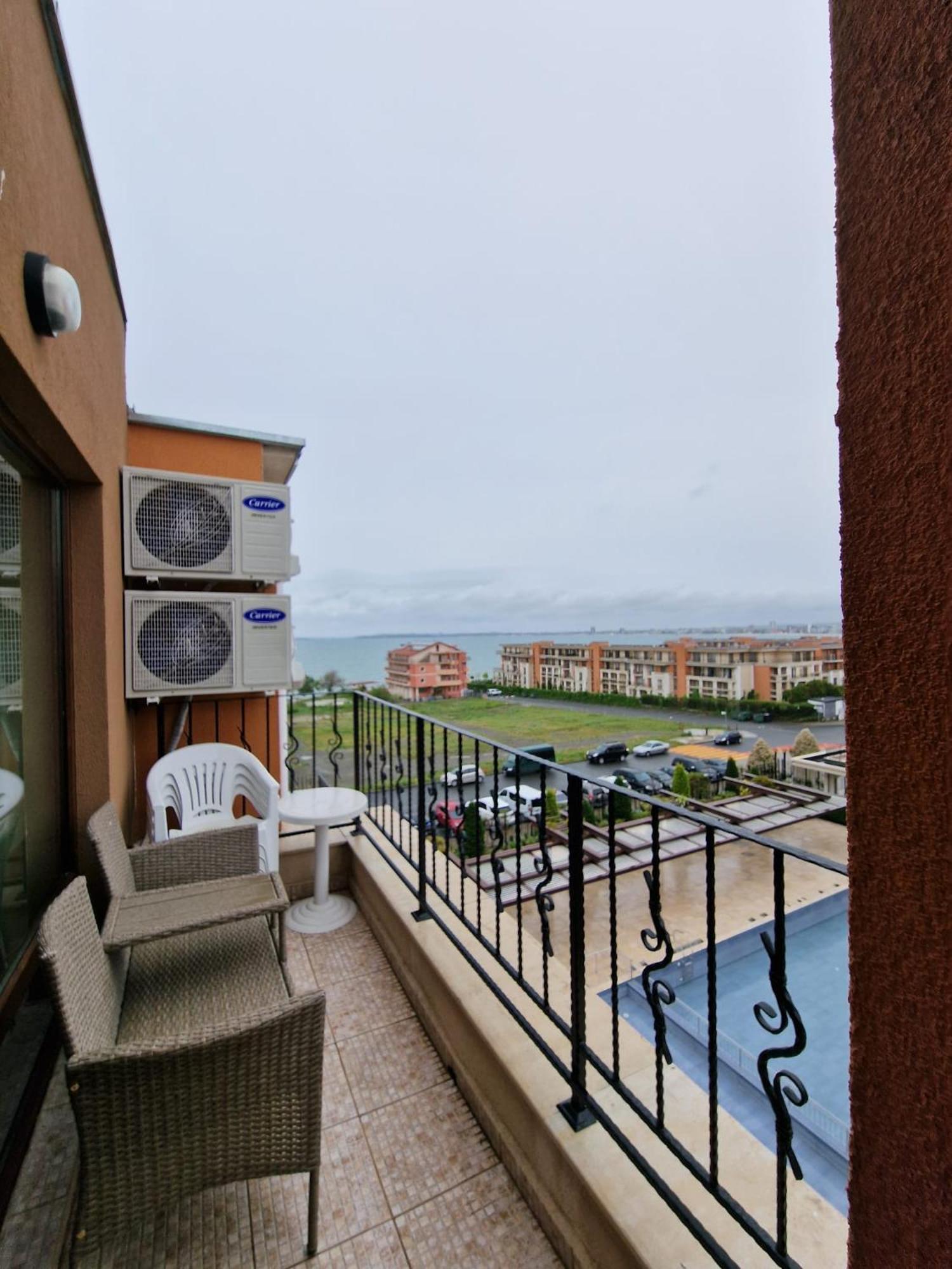 Premier Fort Beach - Premium Apartments Sveti Vlas Eksteriør bilde